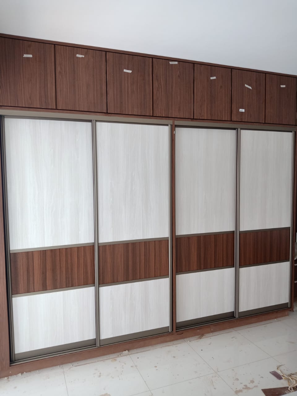 best-lacquer-glass-dealers-manufactuers-in-gurgaon-gurugram-best-lacquer-glass-designs-in-gurgaon-india